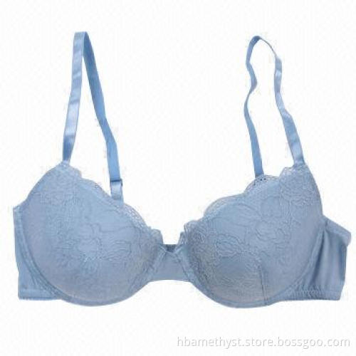 Lace molded bra with microfiber at back wing